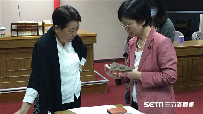 研究修法？　謝啟大跟尤美女要電話