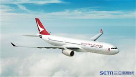 國泰港龍航空,空姐。（圖／國泰港龍提供）