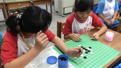 簡單不簡單──「五子棋」教會我的事