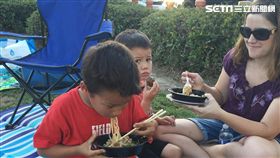 推廣台灣健康麵食　阿舍前進美國校園做公益 