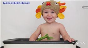 嬰兒火雞,萬聖節,感恩節,火雞,怪物,精靈,仙子,精靈,baby　圖／翻攝ABC NEWS
https://goo.gl/sBO7mc