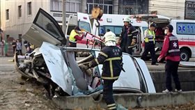 台19線,公路,北港,雲林,自小客車,高速,水溝,車禍,意外,轎車-圖／中央社