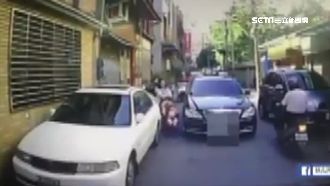 救護車趕救人　竟遇賓士惡意擋道逼退