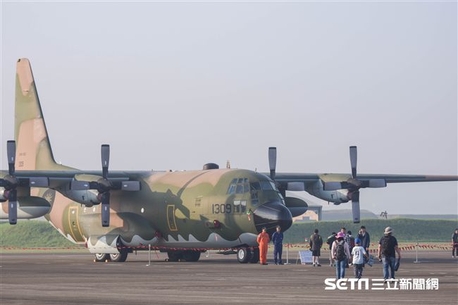 台中清泉崗空軍基地26日對外公開營區參觀　圖／記者林敬旻攝