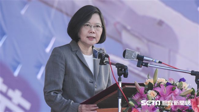 台中清泉崗空軍基地26日對外公開營區參觀，總統蔡英文蒞臨會場　圖／記者林敬旻攝