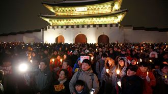 反朴槿惠遊行　進逼青瓦台僅200M