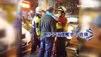 不滿誤闖公車停靠區　司機駕駛互毆