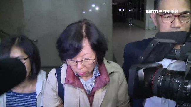 興航內線交易？林鄭珊珊賣股時機遭疑