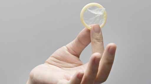 萬萬沒想到！過年機車、保險套賣最好