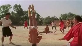 假人挑戰,少林足球/FB：Mary Mae Dela Cerna