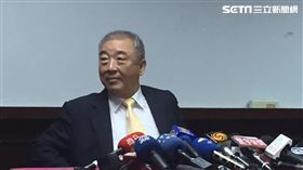復興航空無預警解散，傳出前民航局長張國政將成立團隊接手復興航空，張國政在2016年11月29日上午10點召開記者會說明。（圖／簡佑庭攝）

