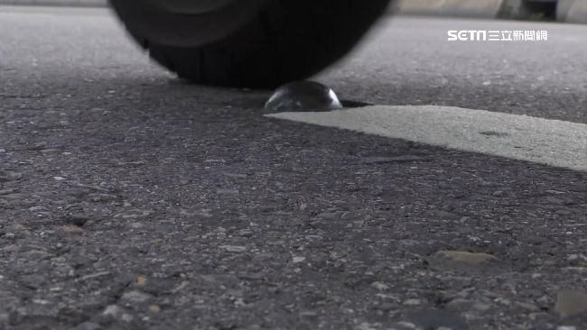 貓眼凸起易打滑　「成型標線」來取代