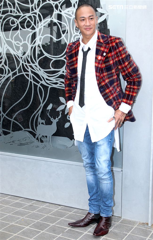 亞洲男神何潤東詮釋健美體態，親手打造男女舒壓會館當老闆，同時也在拍新戲。（記者邱榮吉/攝影）