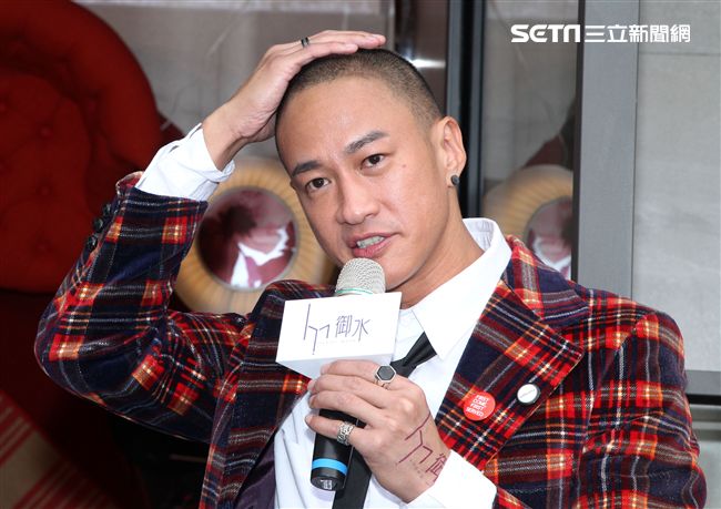 亞洲男神何潤東詮釋健美體態，親手打造男女舒壓會館當老闆，同時也在拍新戲。（記者邱榮吉/攝影）