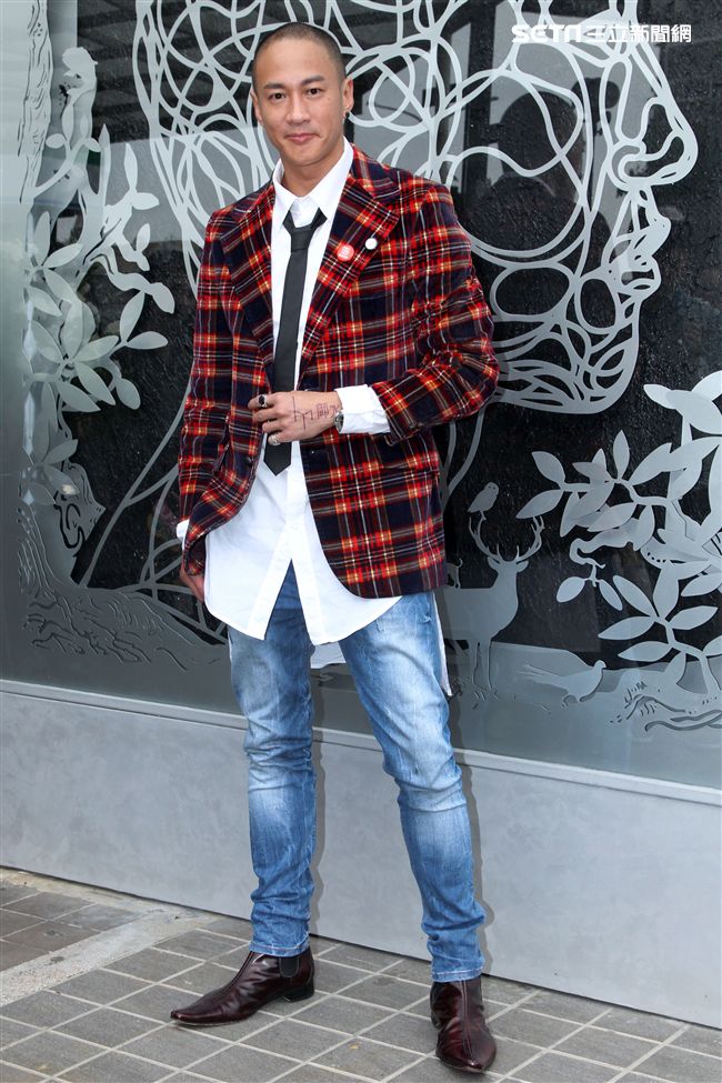 亞洲男神何潤東詮釋健美體態，親手打造男女舒壓會館當老闆，同時也在拍新戲。（記者邱榮吉/攝影）