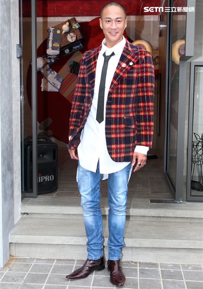 亞洲男神何潤東詮釋健美體態，親手打造男女舒壓會館當老闆，同時也在拍新戲。（記者邱榮吉/攝影）