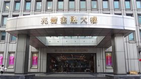 蔡友才,吳漢卿,兆豐銀行,台北地方法院,紐約,芝加哥,洛杉磯　圖／翻攝維基百科