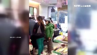 插隊被阻止惱羞　婦人怒嗆超商店員