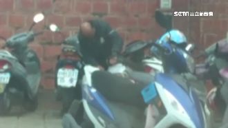 火雲邪神是你？竊賊大白天廟旁行竊