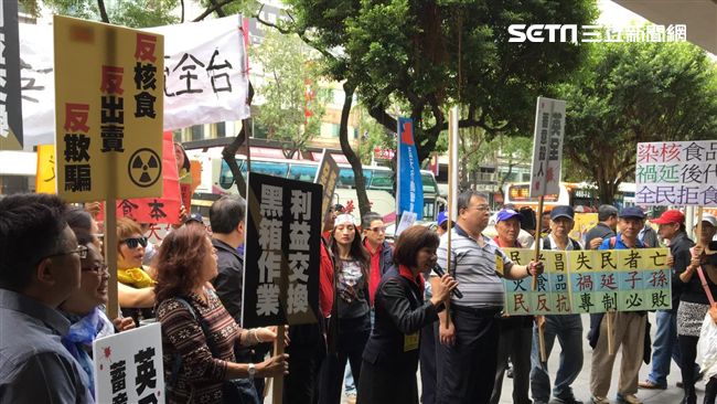 反核食　市議員動員走上街頭