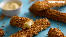 來自日本的超人氣甜點：ZAKUZAKU棒棒泡芙。（圖／公關照）