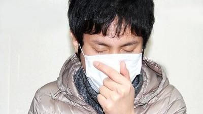 前期症狀似感冒難辨　男染麻疹還出國