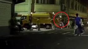 垃圾車、清潔人員遭垃圾打臉／新竹爆料公社臉書