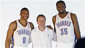 Russell Westbrook,Scott Brooks,Kevin Durant（ap）