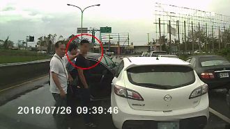 他從魚販轉當車手　單月經手200萬