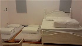 民宿,退房,棉被,台東,當兵,軍人,阿兵哥,豆腐干,折棉被／池上 米之頌民宿臉書