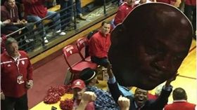 喬丹,飛人,麥克喬丹,湯瑪斯,Isiah Thomas,Michael Jordan,北卡大,印第安那大學,推特　圖／翻攝自@djjazzykel推特