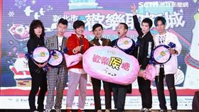 「巨星耶誕演唱會」卡司發布記者會蕭敬騰、獅子合唱團，主持人 黃子佼、浩角翔起--鄭先生