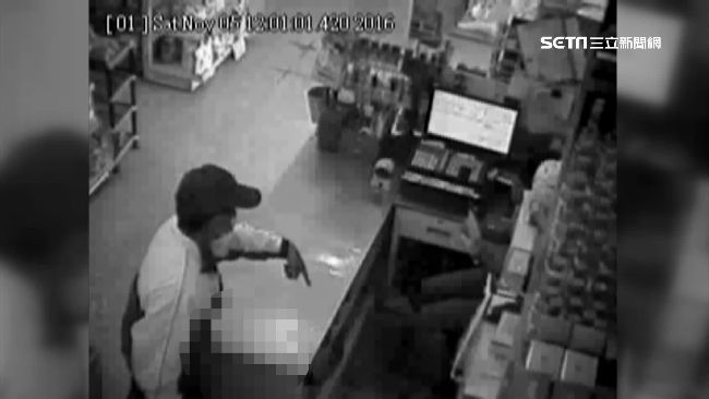 持西瓜刀搶超市　警荷槍實彈攻堅抓人