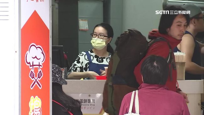 打工身體不適提辭　店家竟零錢支薪