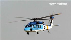 空軍海鷗救護隊使用S70C直升機，負責執行失事機及遇難船艦搜救、傷患運送、災民搶救、沿海巡邏、高山離島運補、各級長官專機等各項任務。（記者邱榮吉/攝影）