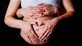 懷孕／flickr／https://www.flickr.com/photos/kit4na/8542703730/in/photolist-e1TAcm-48rGEt-47xpQd-pZW5hJ-bSy8ok-bDDqiU-bDDqbN-bDDpC9-bSy8v8-bDDq4j-bSy89D-bDDqfj-bDDpzE-bSy8Bx-6ZdTd3-uyVKf-mUAjNW-bSy8ir-wL3c7-5rGtyw-bDDpXb-Qw4F3-exZ3i-2NCW7h-5zWtRS-q13t5e-4pG7Kk-GGTU6-4saraP-q13sip-7sAm5P-9qJ1gz-r4Kvc-7sEveC-M8qE9-Ly34m-mUyiuD-3c2FLV-ef1x7P-9SiR1f-7Uf4Ac-nLrMF7-8ax9Qm-9FuL5r-mUyup2-mUyizP-M8qEE-7mXuXk-7sEvxA-enqQDu