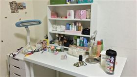 化妝台,化妝品／Dcard
她分享「朝思暮想」化妝台　網友驚呆