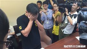 黃國昌掩面痛哭　記者吳宜蓁攝