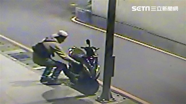 牛肉炒飯不翼而飛　正妹怒報警揪竊賊