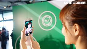 OPPO R9s登台　售價14990元、明凌晨開放預購(圖／李鴻典攝)