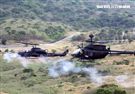 陸軍航特部OH-58奇奧瓦偵察直升機和AH-1W眼鏡蛇攻擊直升機偕同作戰，將來有可能由AH-64A阿帕契攻擊直升機替換AH-1W。（記者邱榮吉/攝影）