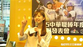 2015年中職球員卡（圖／記者王怡翔攝）