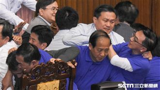 藍批王定宇暴力　民進黨：打人喊救人