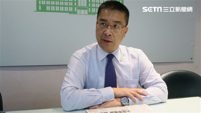 Uber登廣告罵政府　行政院回嗆