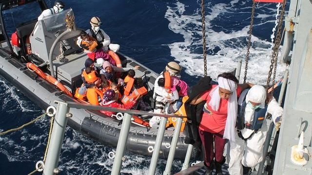 葉門外海貨船沉沒　20人下落不明