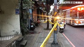 鄧男酒後憶起雙親竟買刀割腕並猛刺腹部重傷後送醫急救（翻攝畫面）