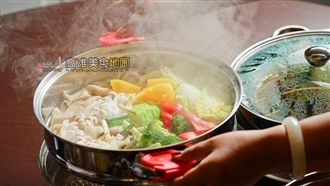 活體海鮮上鍋！高雄特色蒸氣鍋物