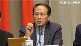 農委會主委曹啟鴻。記者盧素梅攝