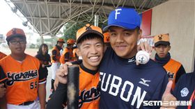 楊梅高中王宗穎和陳凱倫（圖／陳怡汝攝）