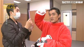 江國賓穿布偶裝　扮可愛豬仔大玩偶